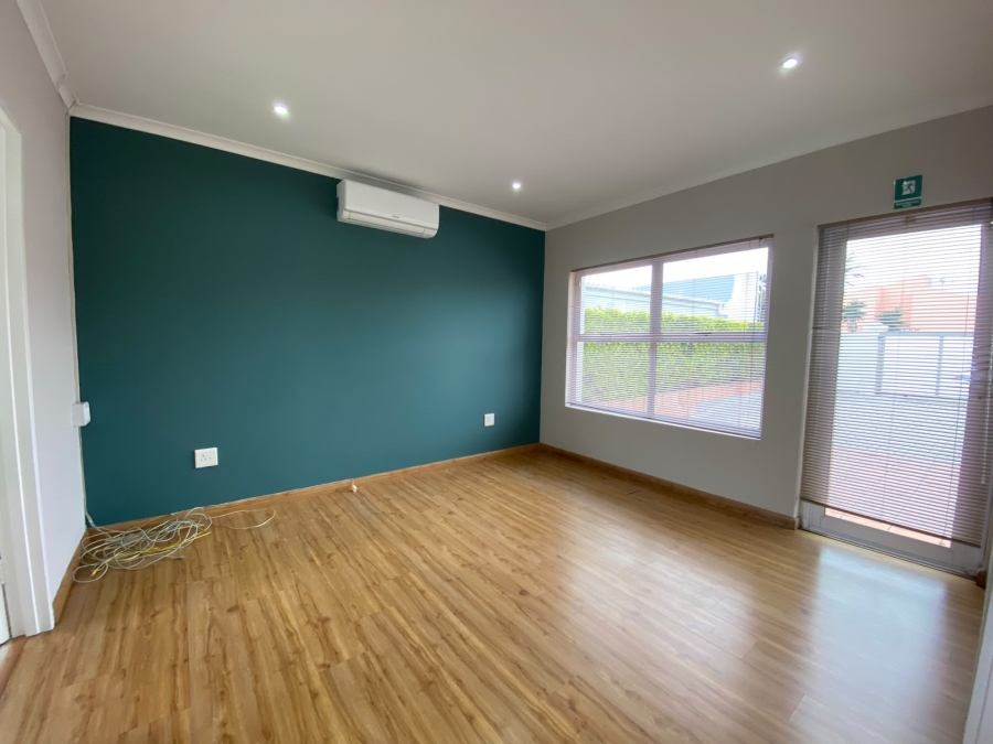 To Let 3 Bedroom Property for Rent in Parklands Western Cape